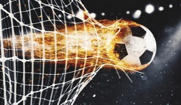 Helen Edwards: Ateşle yüzleşen yeni fikirler