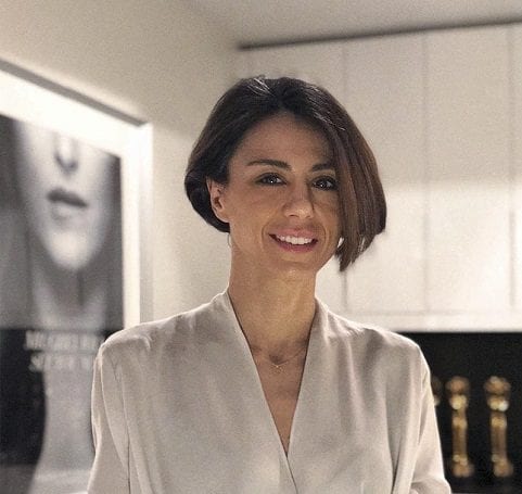 Aslı Yiğit - yurt dışı