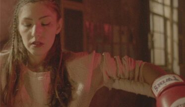 Elidor, “Bu Kızın Öyküsü”nde 9 başarılı kadının hikayesini aktarıyor