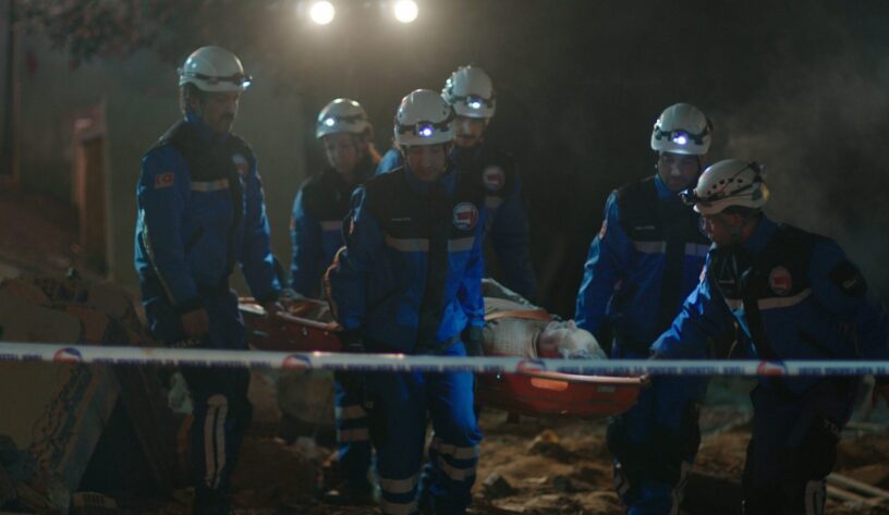 TTAKE yeni reklam filmi ile bir depremzedenin hislerini aktarıyor
