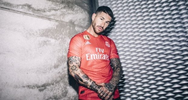 adidas Real Madrid'in yeni forması için plastikleri dönüştürüyor