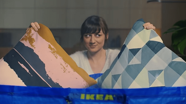 IKEA'nın yeni kanepe reklamı sizi bir kediye çevirebilir