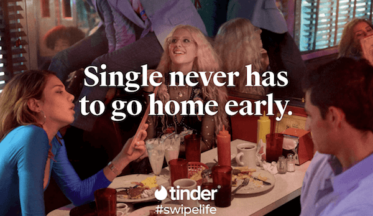 Tinder ilk marka kampanyası için sağa kaydırıyor