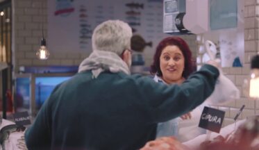 CarrefourSa balık reyonları içinde en iyi ben bilirim diyor