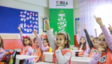 IKEA poşetlerinden toplanan gelir çocukların eğitiminde kullanıldı