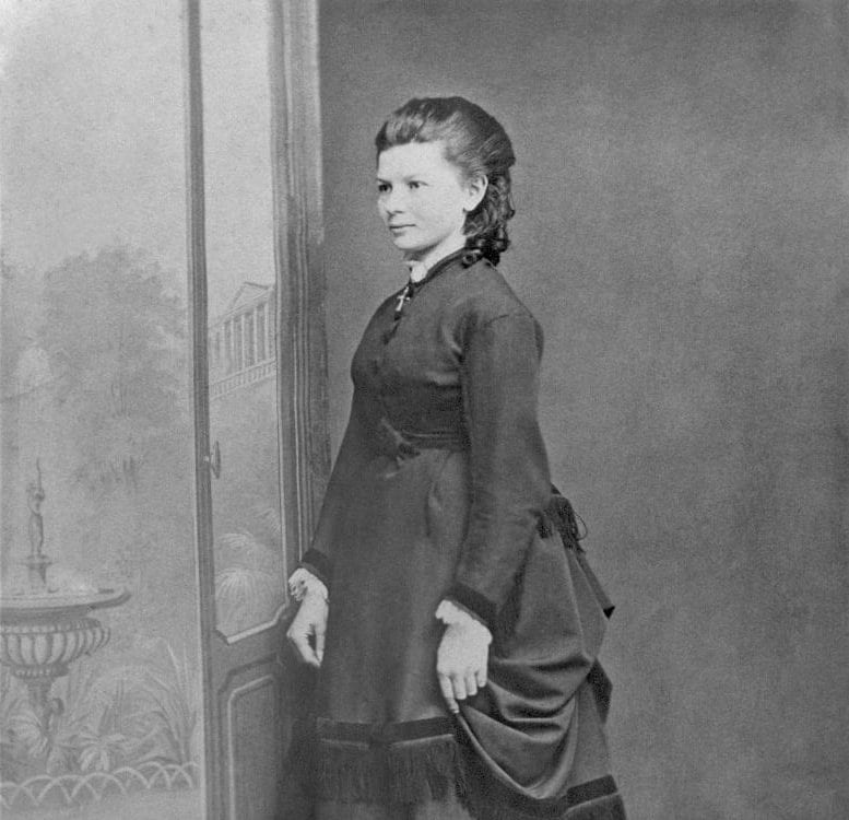 Mercedes-Benz dünyanın ilk kadın sürücüsünü hatırlatıyor-campaigntr